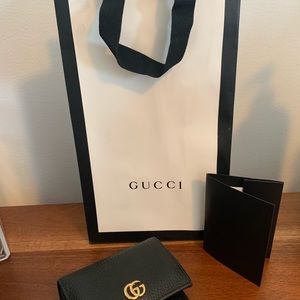 Gucci Black Marmont Petite Textured Leather Wallet